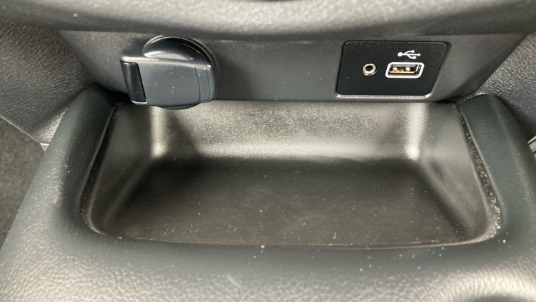 Nissan Juke 1.0 DiG-T 114 Tekna 5dr Petrol Hatchback